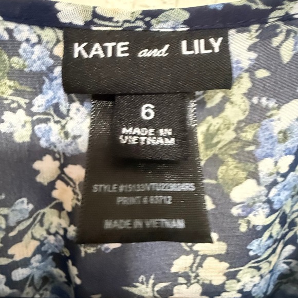 Kate and Lily Blue Floral Smocked Maxi Dress Size 6 Sleeveless Chiffon V-Neck - Picture 2 of 13